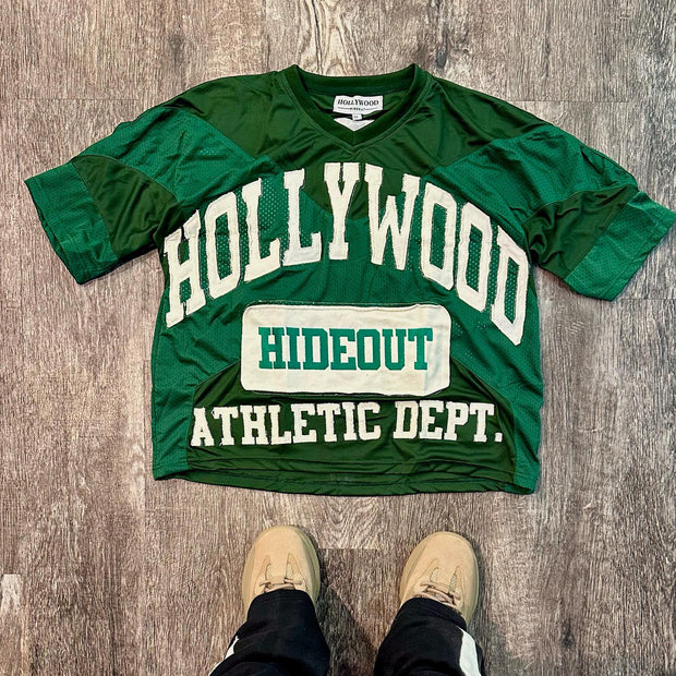 Fashionable sports style v-neck T-shirt