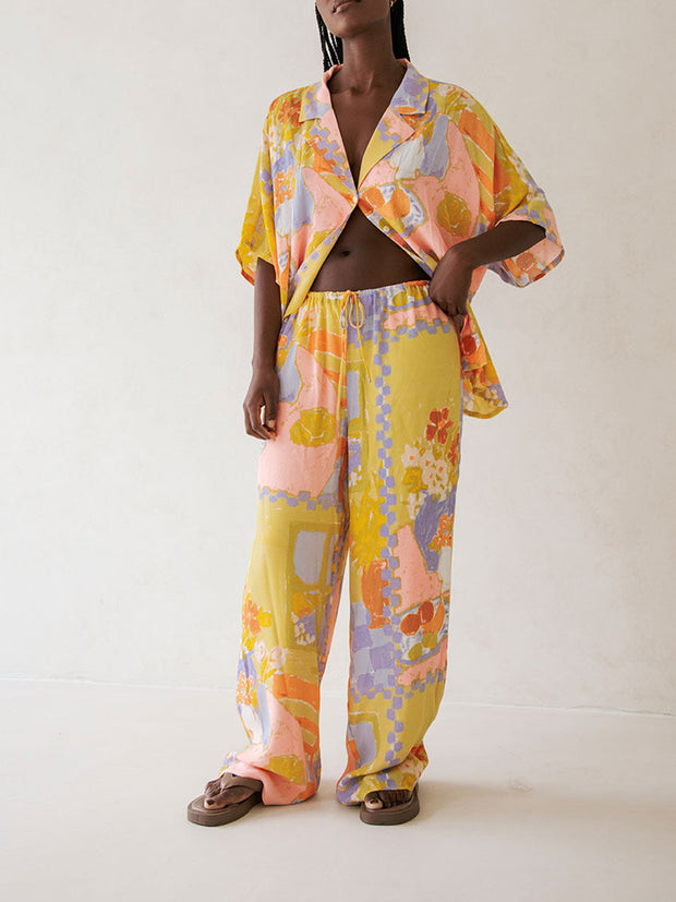 Fashionable holiday style floral shirt wide-leg pants two-piece suit