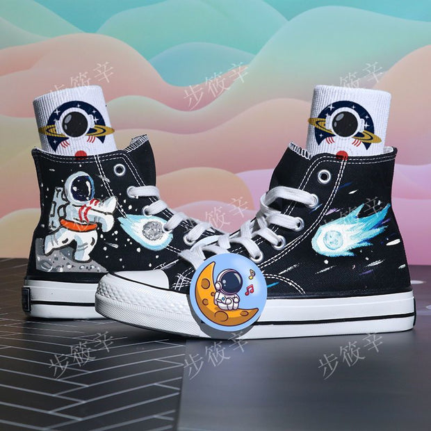 Trendy graffiti ink dragon astronaut canvas shoes